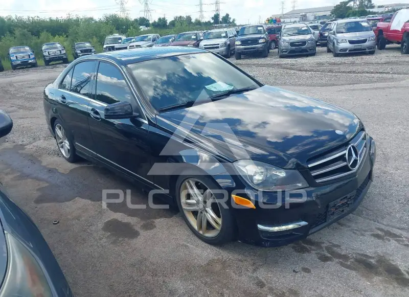 2014 Mercedes Benz C 300 photo