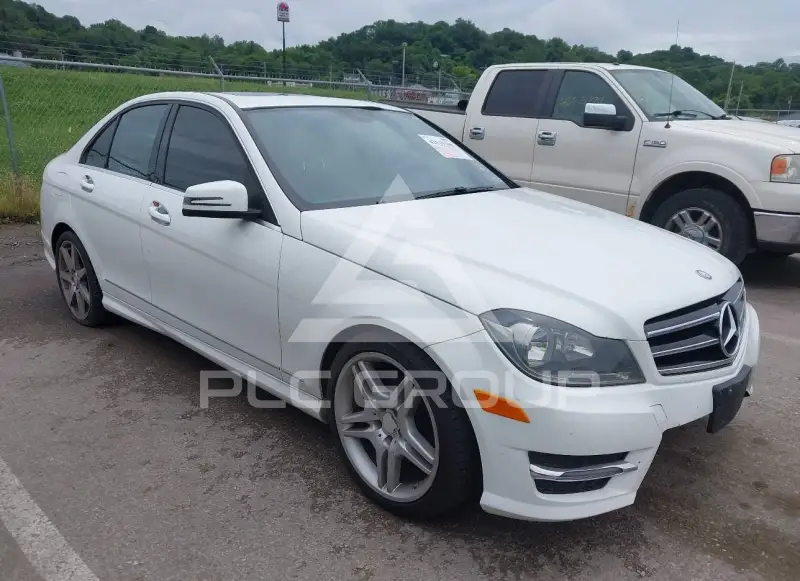 2014 Mercedes Benz C 300 фото