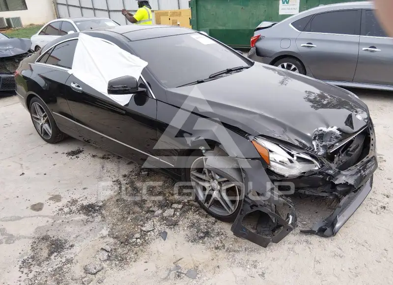 2014 Mercedes Benz E 350 фото