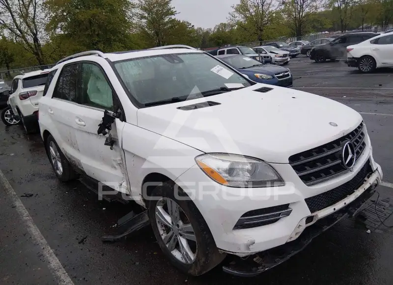 2014 Mercedes Benz ML 350 фото