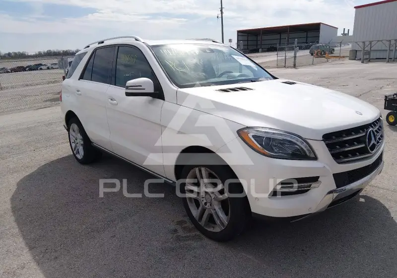 2014 Mercedes Benz ML 350 photo