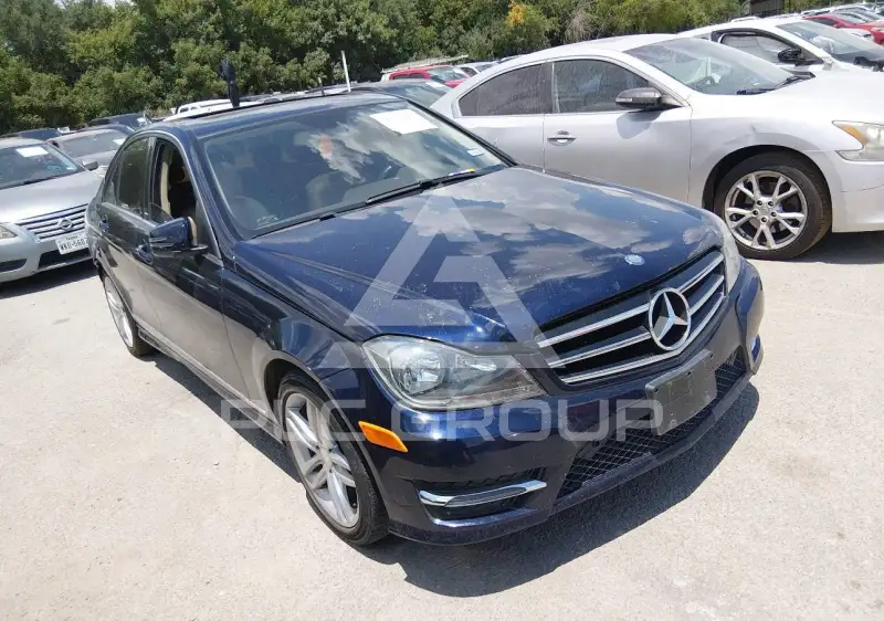 2014 Mercedes Benz C-Class фото