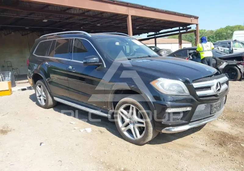 2014 Mercedes Benz GL 550 фото