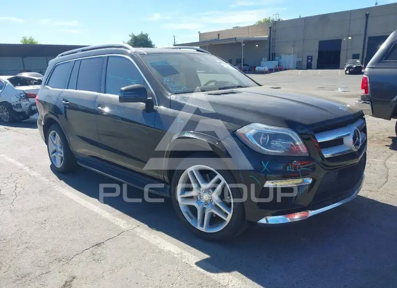 2014 Mercedes Benz GL 550 photo