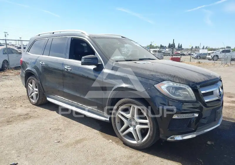 2014 Mercedes Benz GL 550 фото