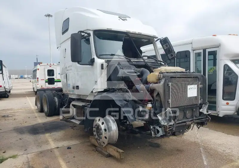 2014 Volvo VNL фото