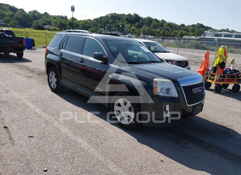 2014 GMC TERRAIN photo