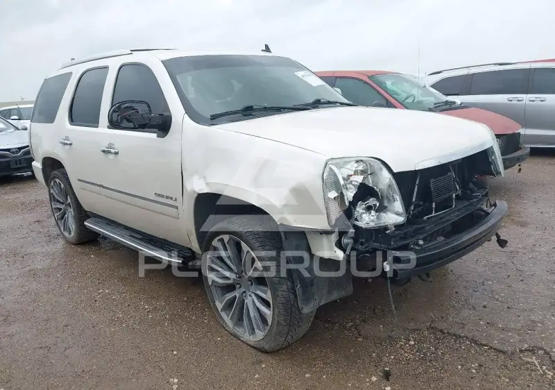 2014 GMC YUKON photo