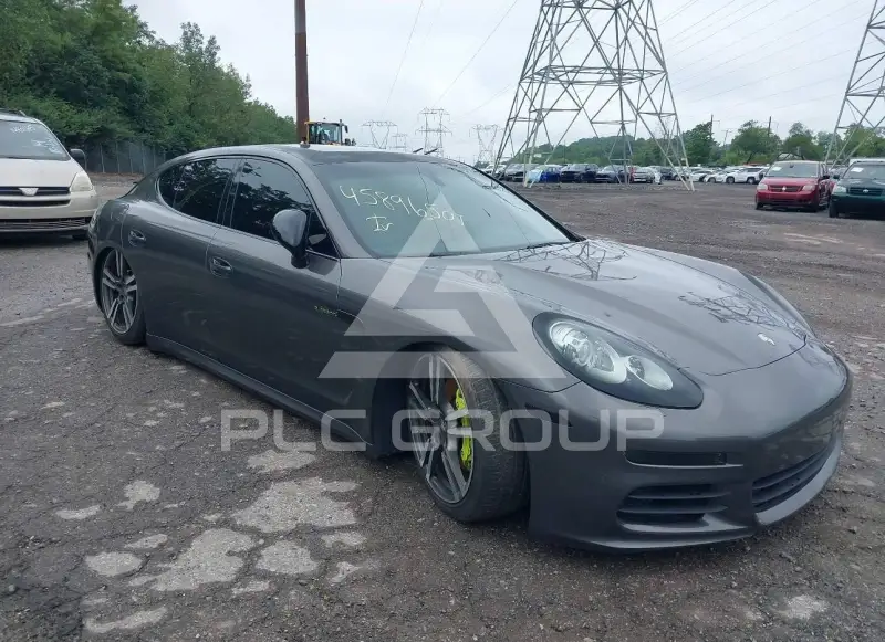 2014 Porsche PANAMERA photo