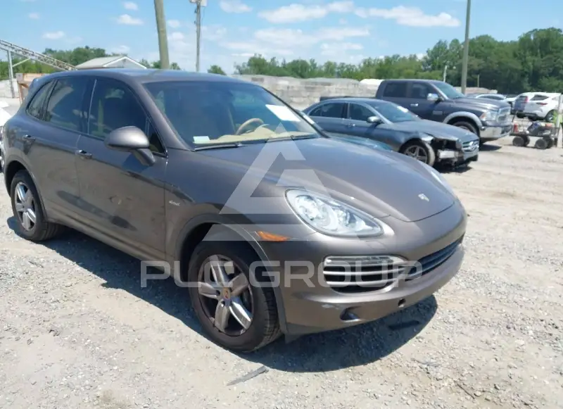 2014 Porsche Cayenne photo