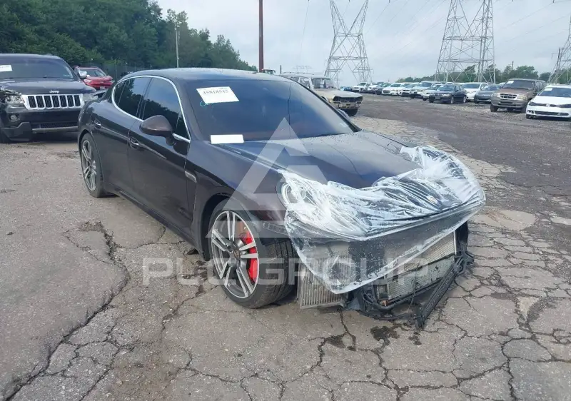 2014 Porsche Panamera photo