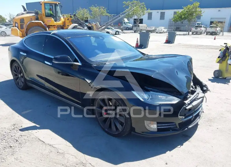 2014 Tesla Model S фото