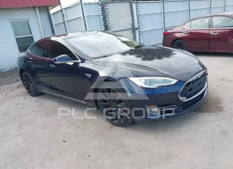 2014 Tesla Model S фото