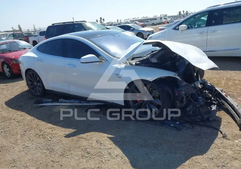 2014 Tesla Model S фото