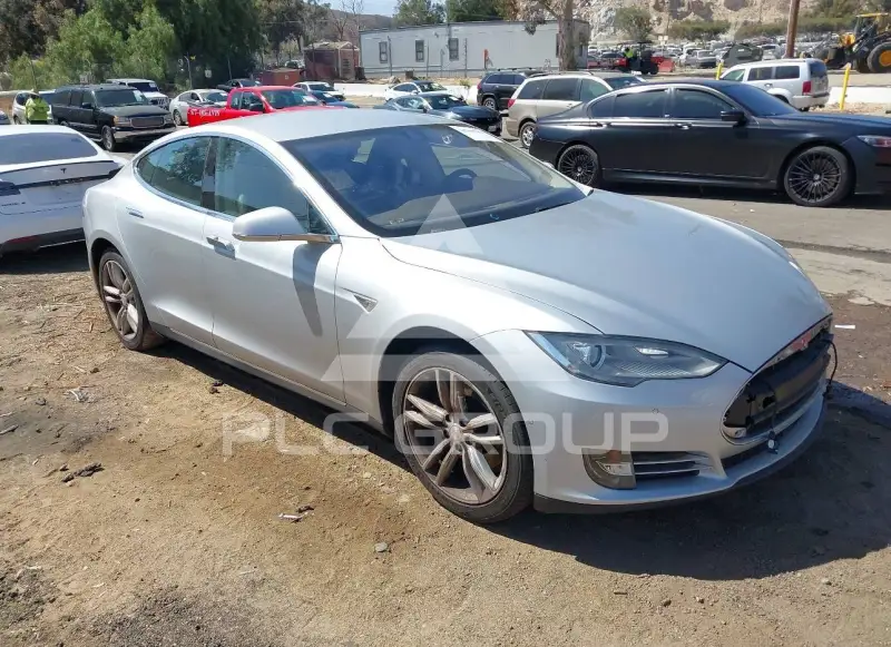 2014 Tesla Model S photo