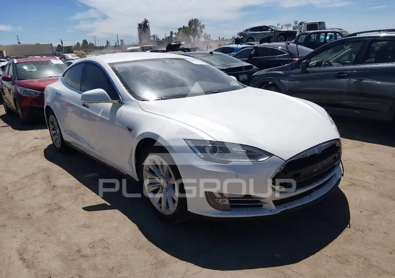 2014 Tesla Model S фото