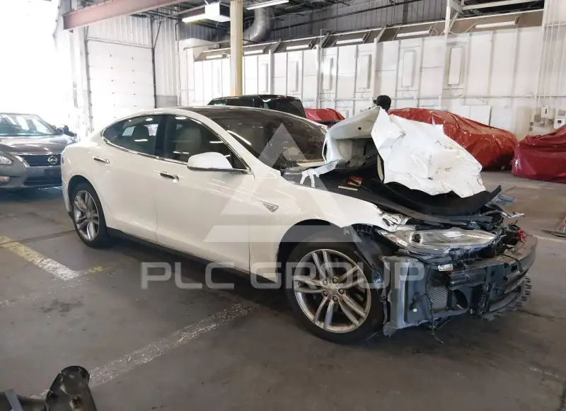 2014 Tesla Model S фото