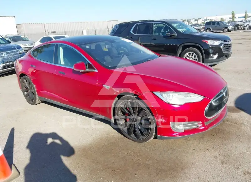 2014 Tesla Model S фото