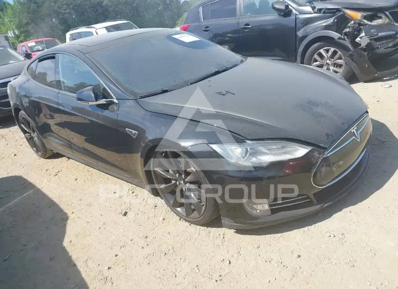2014 Tesla Model S фото