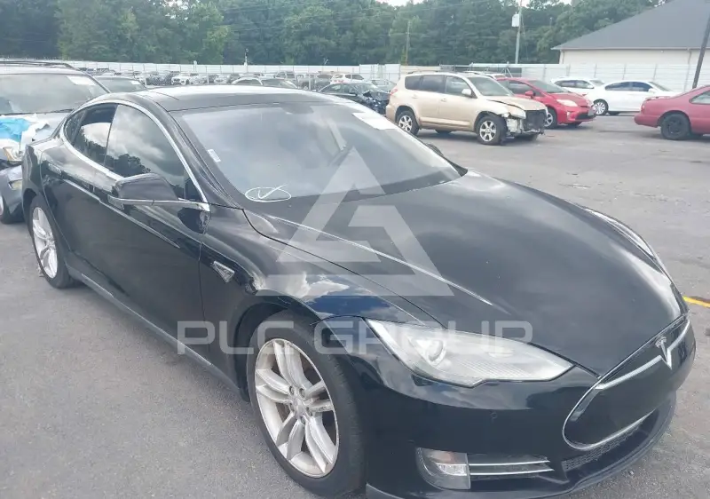 2014 Tesla Model S фото
