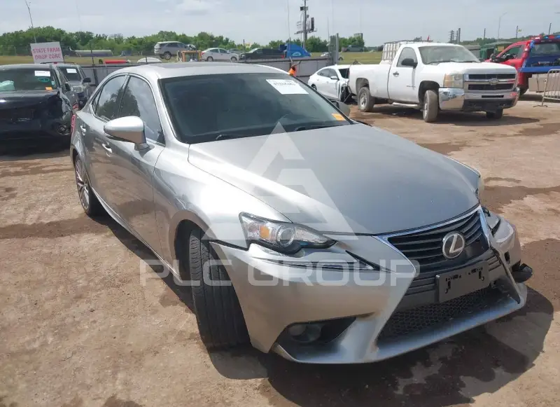 2014 Lexus IS250 photo