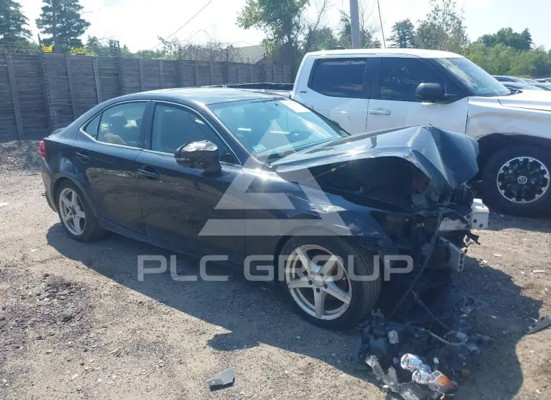 2014 Lexus IS250 photo