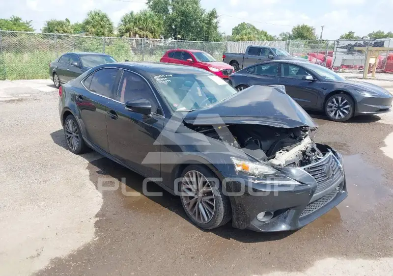 2014 Lexus IS250 photo