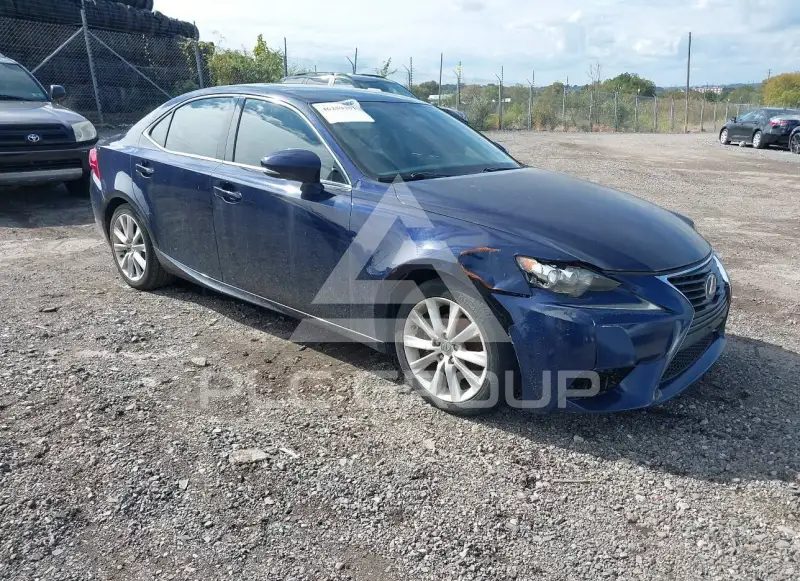 2014 Lexus IS250 photo
