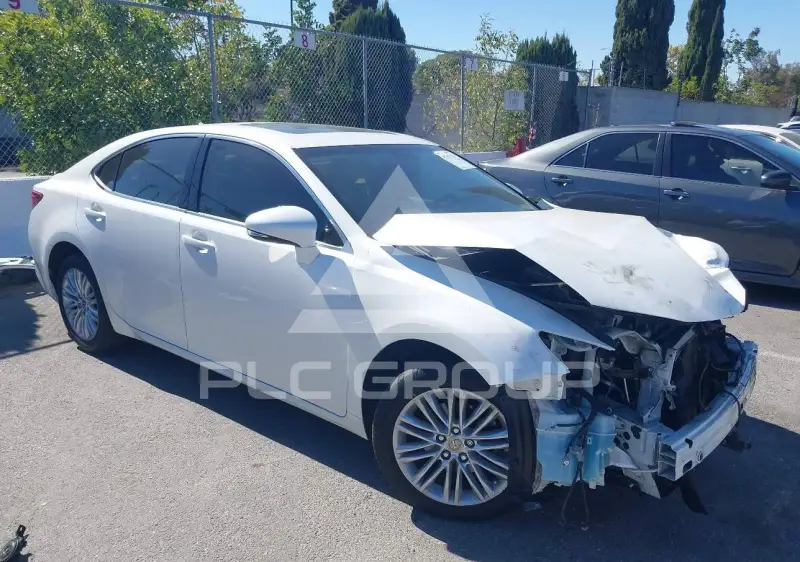 2014 Lexus ES350 photo