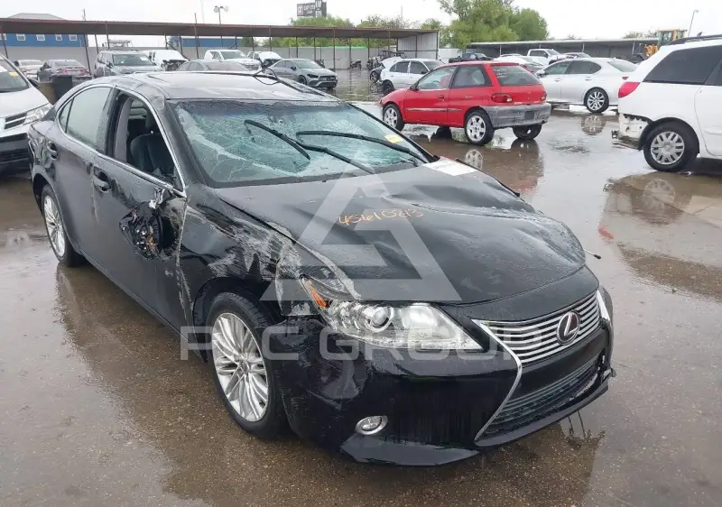2014 Lexus ES350 photo