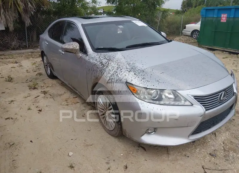 2014 Lexus ES350 photo