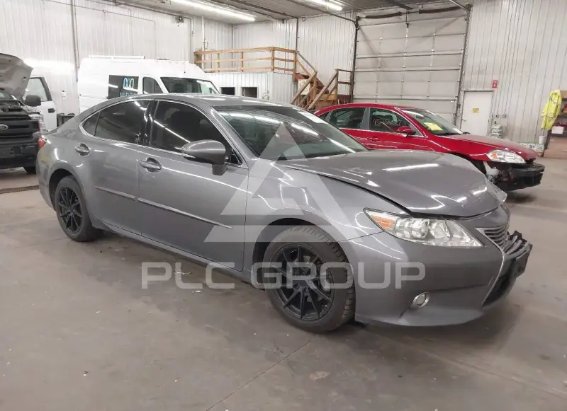 2014 Lexus ES350 photo