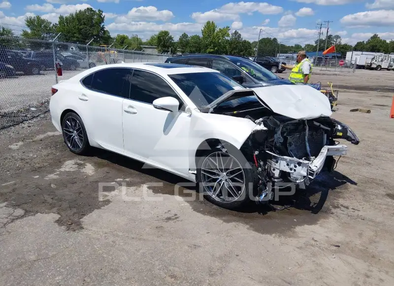 2014 Lexus ES350 photo