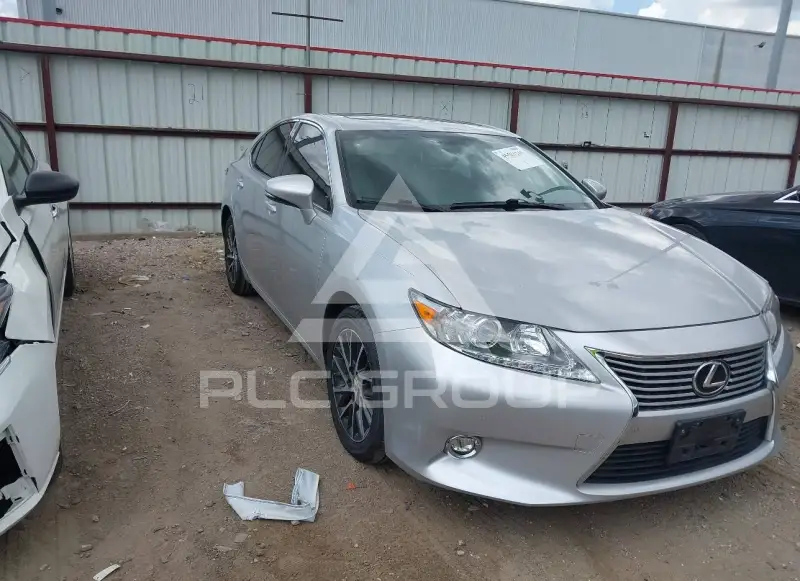 2014 Lexus ES350 photo