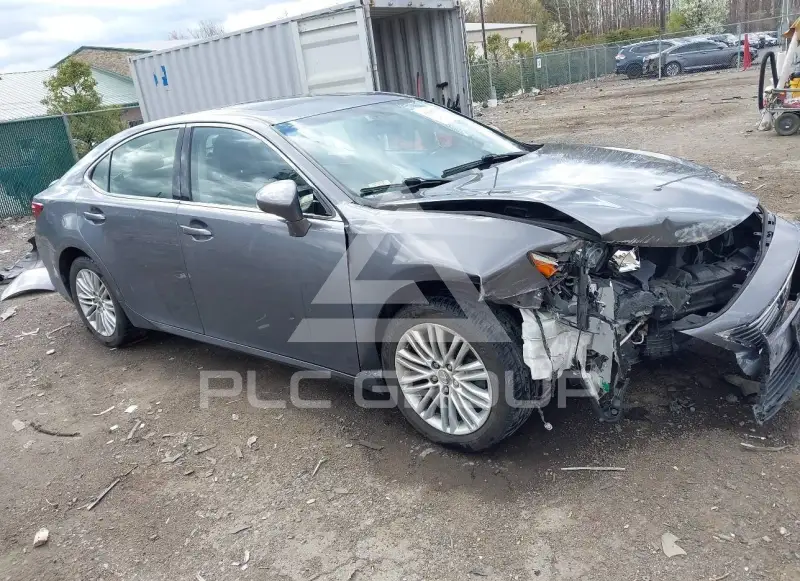 2014 Lexus ES350 photo
