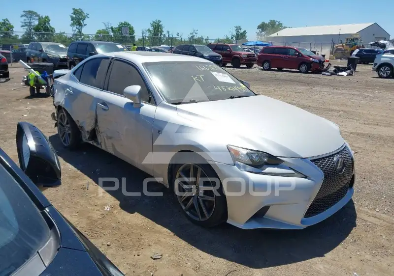 2014 Lexus IS350 photo