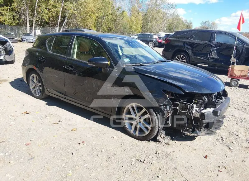 2014 Lexus CT200 photo