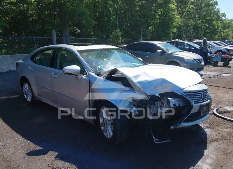 2014 Lexus ES300 photo