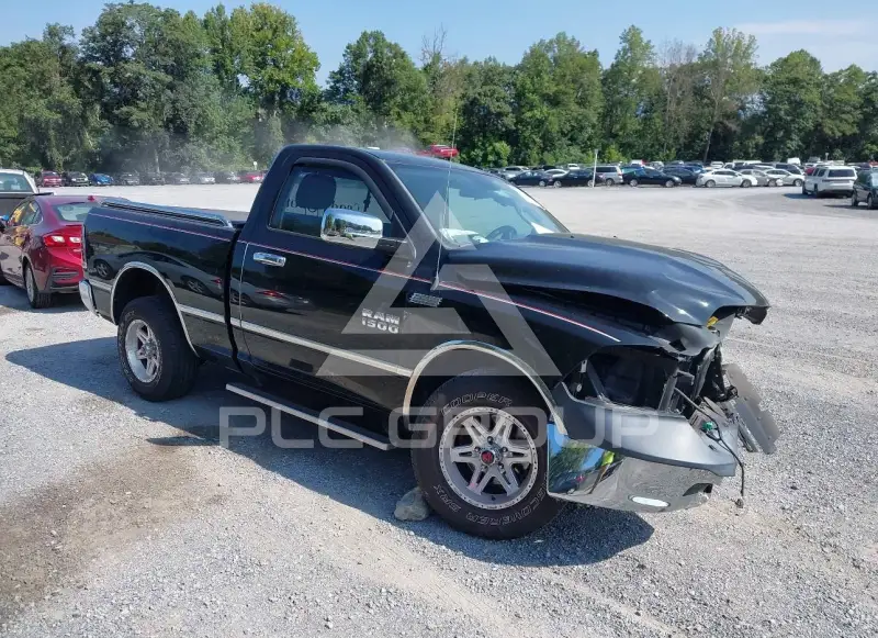 2014 RAM 1500 photo