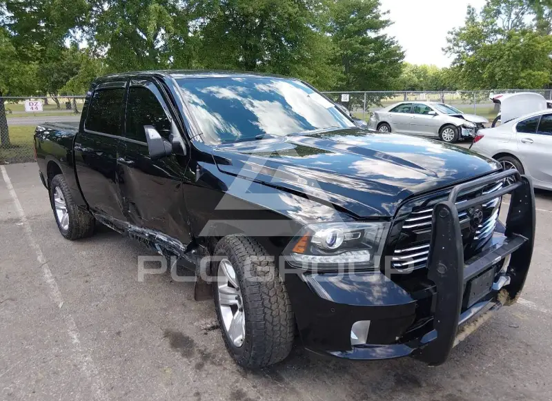 2014 RAM 1500 photo