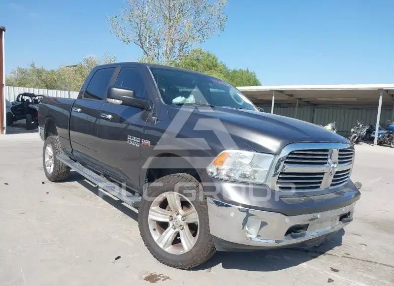 2014 RAM 1500 photo