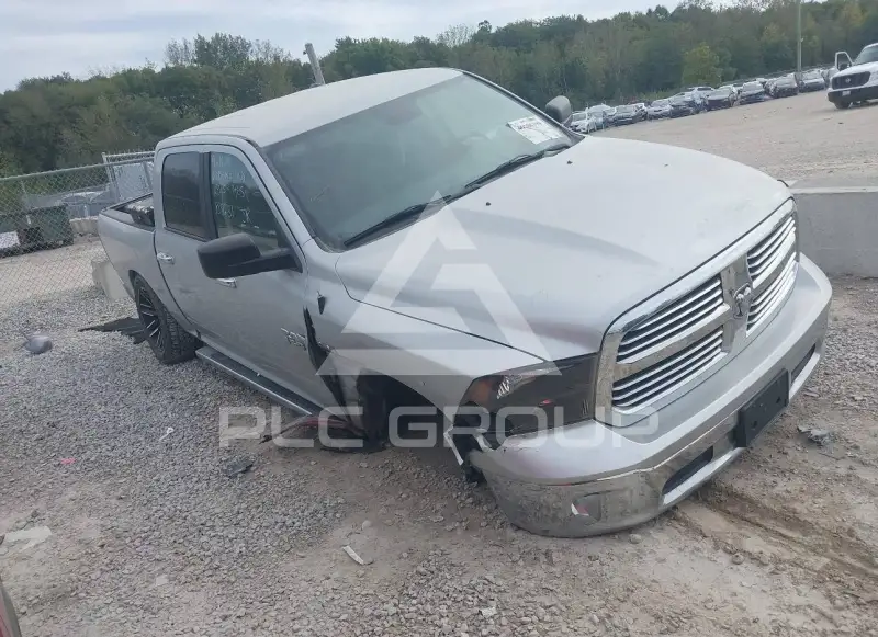 2014 RAM 1500 photo