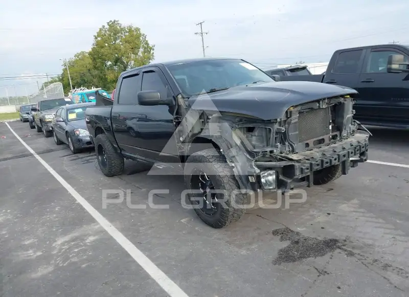 2014 RAM 1500 photo