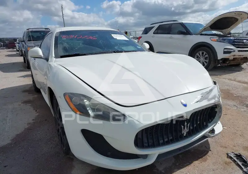 2014 Maserati GRANTURISMO фото
