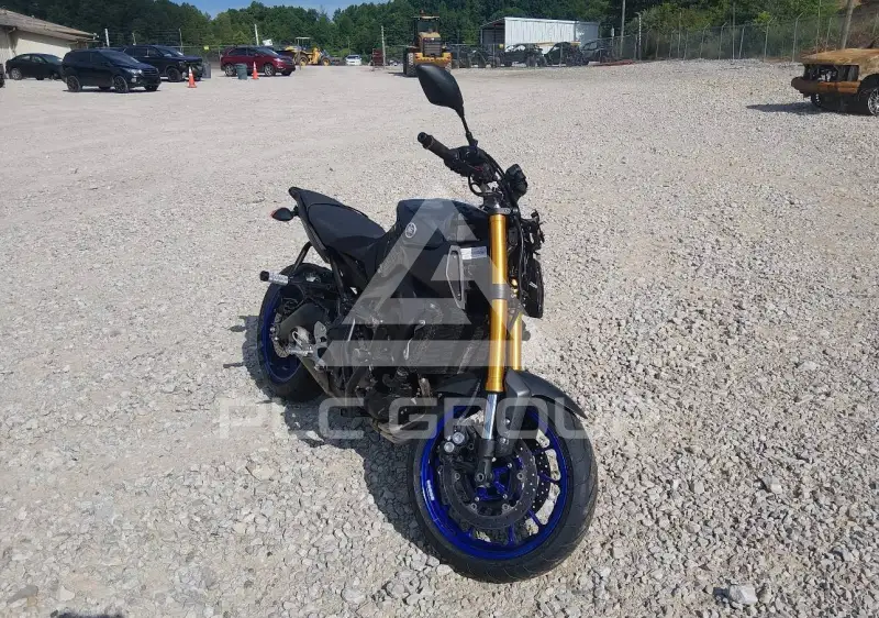2014 Yamaha FZ09 фото