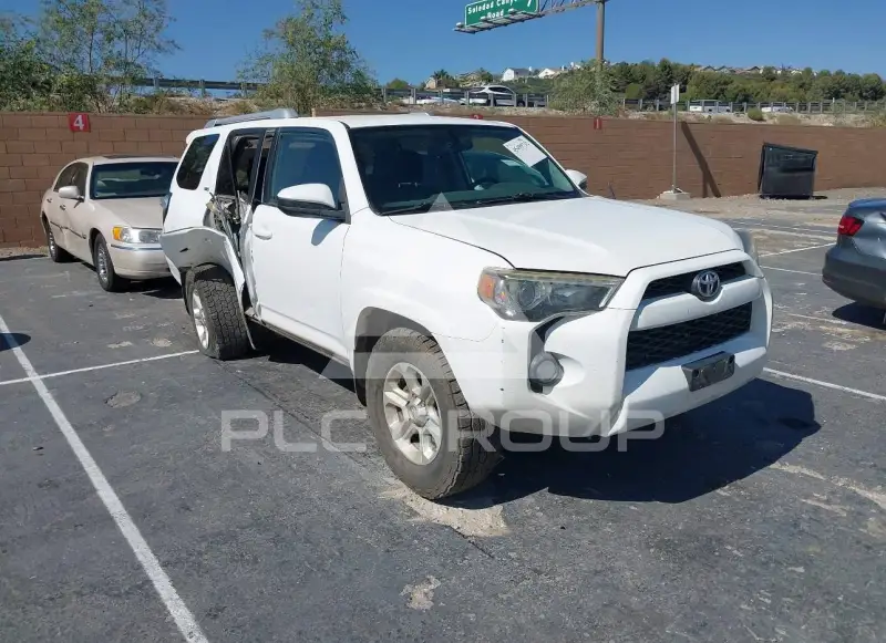 2014 Toyota 4 RUNNER photo