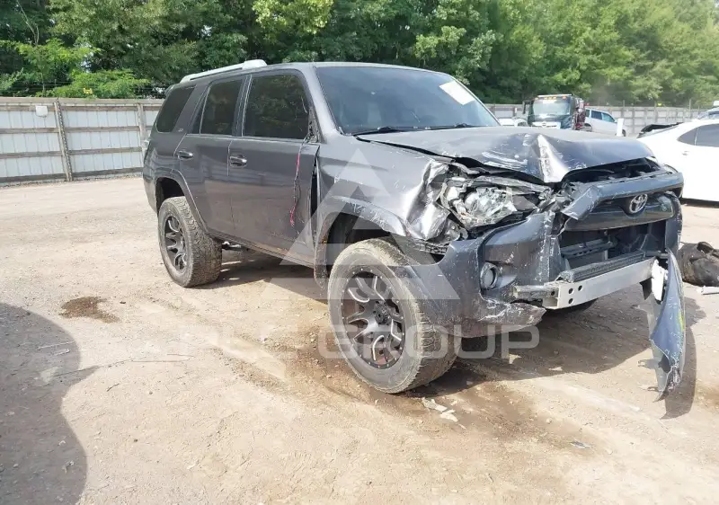 2014 Toyota 4 RUNNER photo