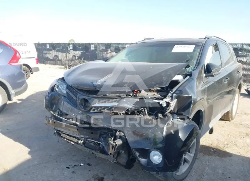 2014 Toyota RAV4 фото