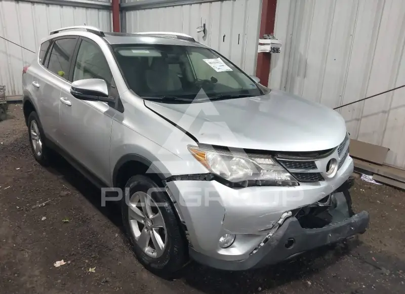 2014 Toyota RAV4 photo