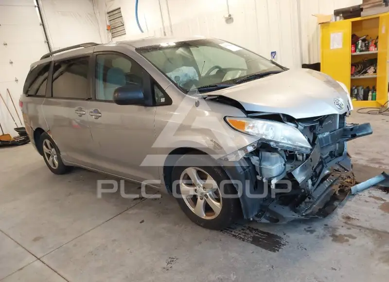 2014 Toyota SIENNA фото